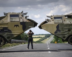 Власти ЛНР отпустили украинских репортеров по просьбе Эрнста и Добродеева