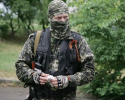 Нацгвардия сдалась ополченцам в центре Луганска