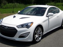 Концерн Hyundai снимает с российских продаж купе Genesis