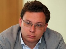 УДАР и «Свобода» хотят быстрее провести выборы в Раду, уверен эксперт