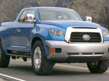 Рестайлинговый пикап Toyota Hilux появится в 2015 году