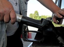 Автомобилистов попросили жаловаться на плохие АЗС