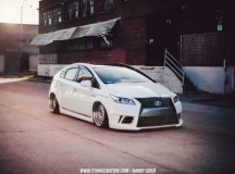 Toyota Prius примеряла на себя роскошный VIP-тюнинг