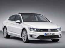 У Volkswagen Passat появилась гибридная версия GTE