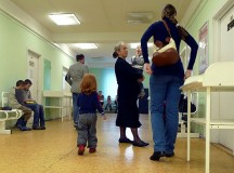 Убийцу пенсионера в поликлинике отправили под домашний арест