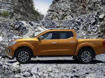 Nissan «зарядит» пикап Navara