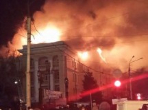 В Махачкале сгорела крыша ФСБ: тушили одиннадцать расчётов