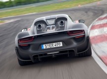 Porsche вновь отзывает 918 Spyder