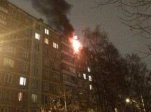 Пожар в Химках: Жители дома считают виновными в гибели девушки местные власти