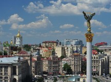 Российских журналистов избили на акции «бандеровцев» в центре Киева