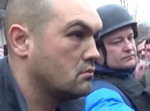 Главного «киборга» привезли на место взрыва в Донецке: показать людям, «с которыми он воюет»