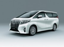 В Россию приехал новый Toyota Alphard