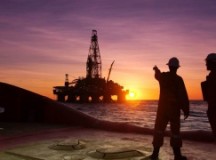 Вести Экономика ― Сечин назвал РФ, Иран драйверами роста нефтедобычи