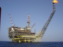 Вести Экономика ― Добыча нефти в Северном море: 5500 человек уволены